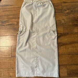 EDIKTED khaki-colored maxi cargo skirt